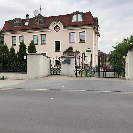 Apartamenty Pod Jasna Gora Częstochowa Esterno foto